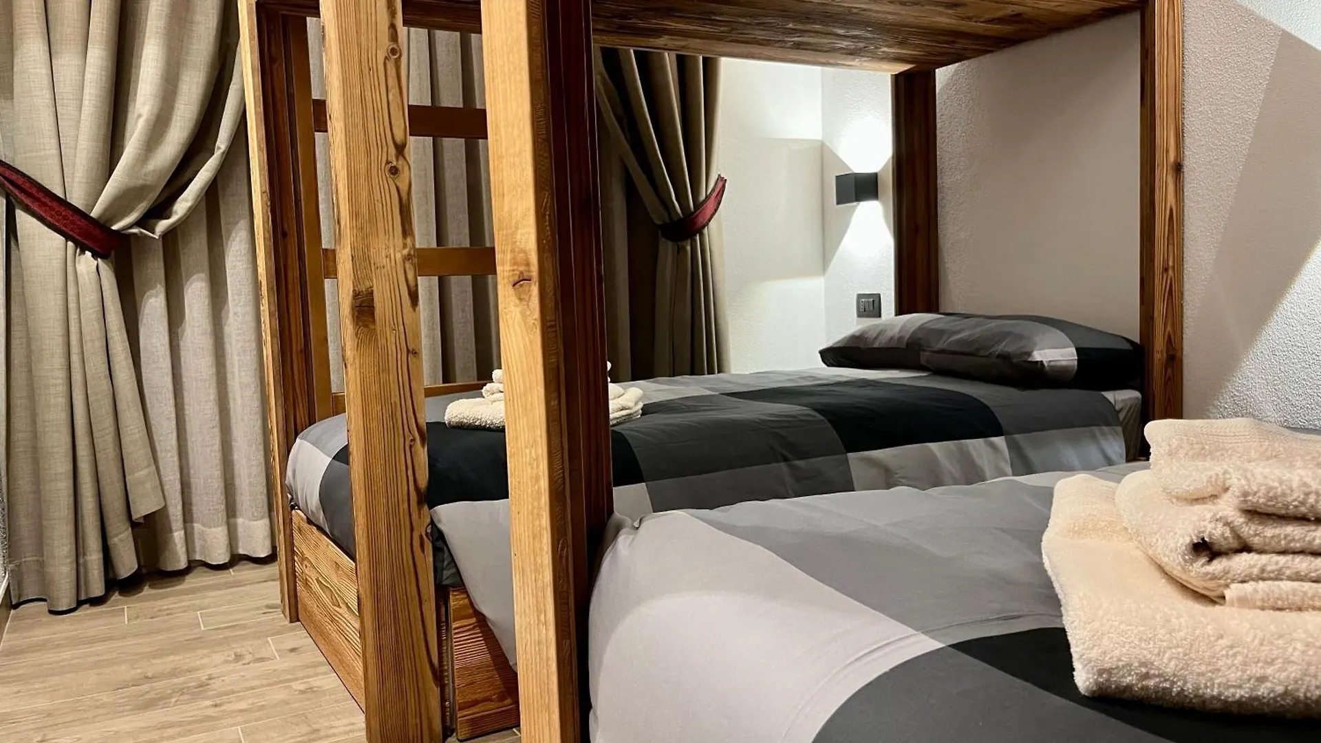 Profumo Di Legno Fra Le Alpi Apartment VALDIDENTRO Italy